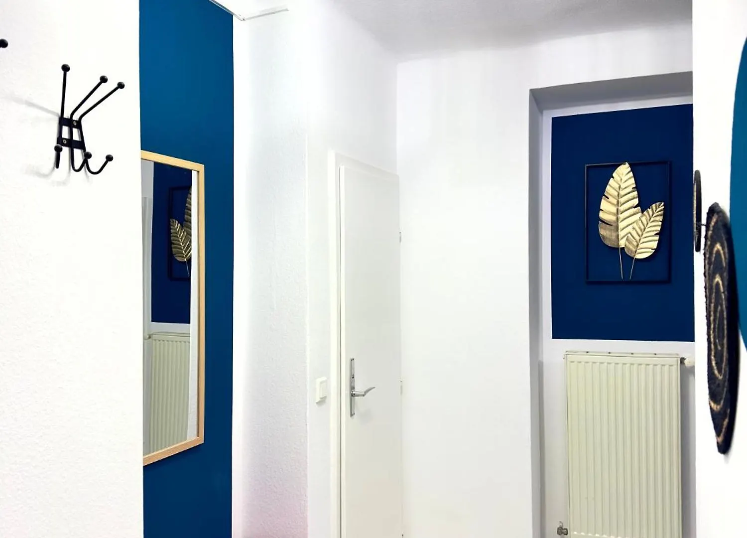 Design 3 Bedroom Near Main Train Station Apartment Вена
