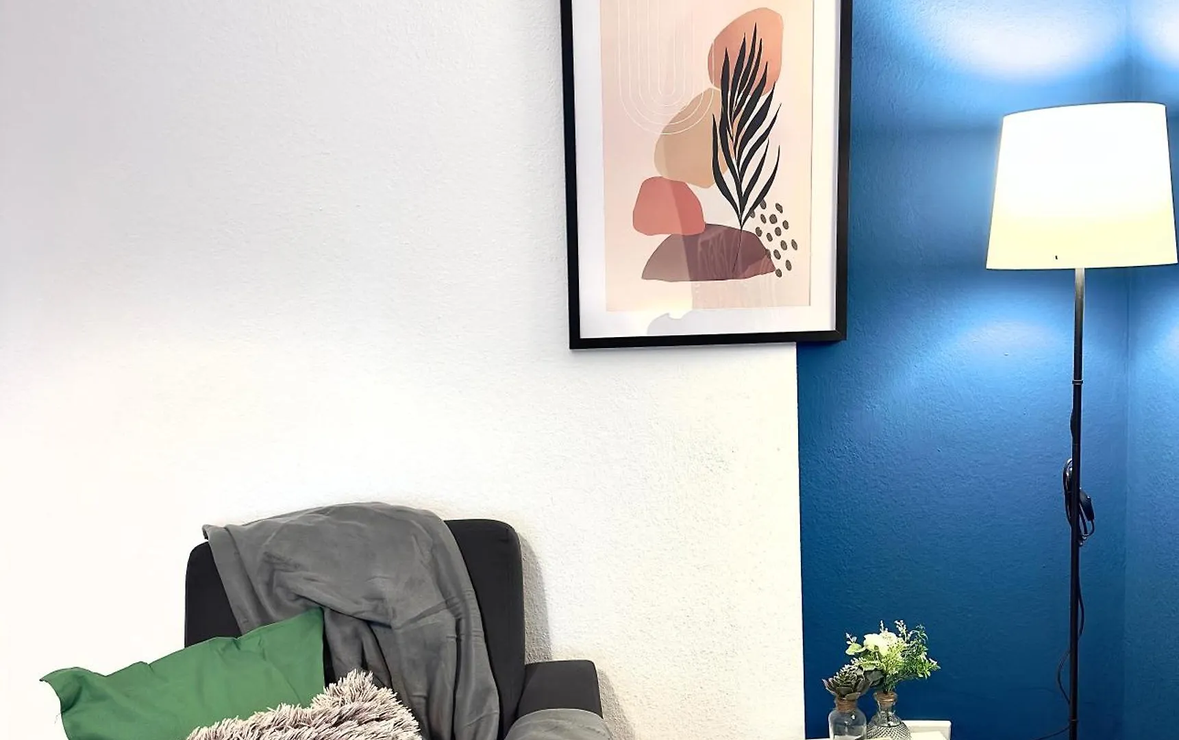 Design 3 Bedroom Near Main Train Station Apartment Вена